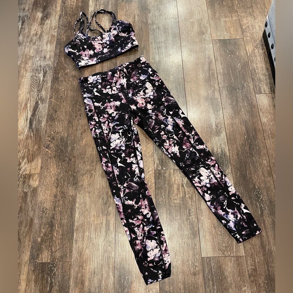 GAIAM Black and Pink Leggings Elegant Floral Design ✨Both are XS✨